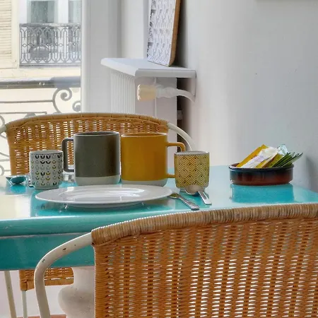 Lumineux 2 Chambres, Carre D'or-coeur De A2b196 Appartement