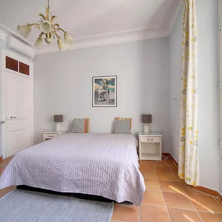 Appartement Lumineux 2 Chambres, Carre D'or-coeur De A2b196 *