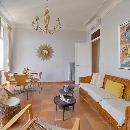 Appartement Lumineux 2 Chambres, Carre D'or-coeur De A2b196