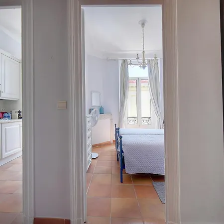Lumineux 2 Chambres, Carre D'or-coeur De A2b196 아파트